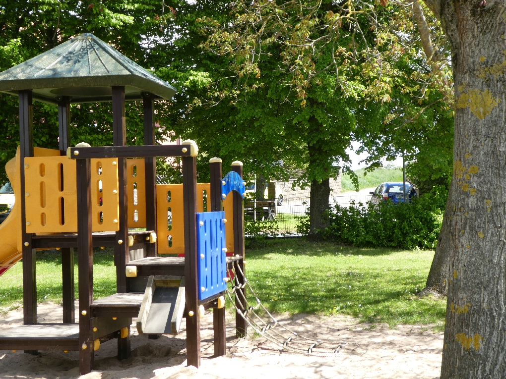 Spielplatz Weitersdorfklein.jpg